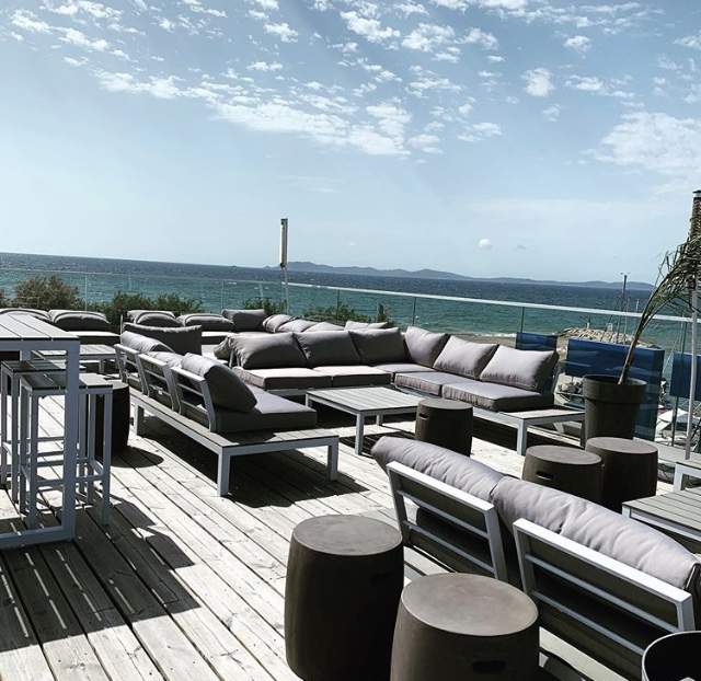 Hotel Restaurant La Reine Jane Hyères